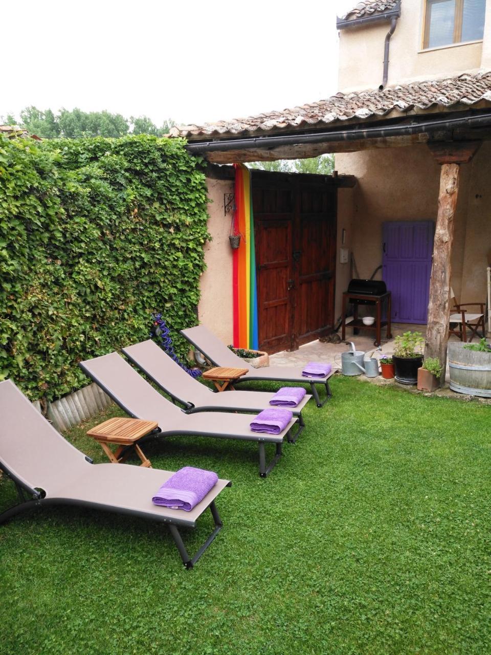 La Casona De Castilnovo - Gay Men Only Pensionat Valdesaz Exteriör bild
